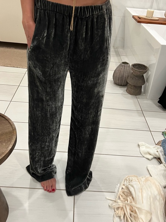 Velvet Pants - $258 Retail NWT - Velvet Brand sage green velvet pants with pockets Relaxed Fit